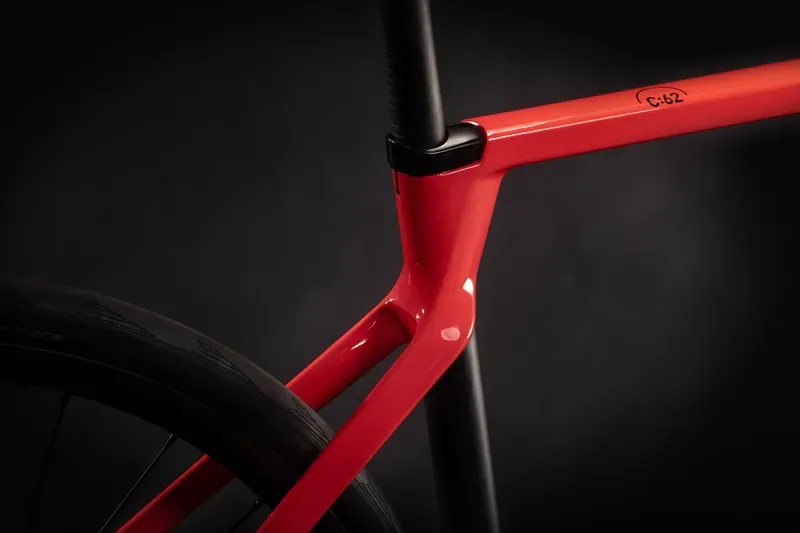 2021 Cube Agree C62 Sl Road Bike in Red-4
